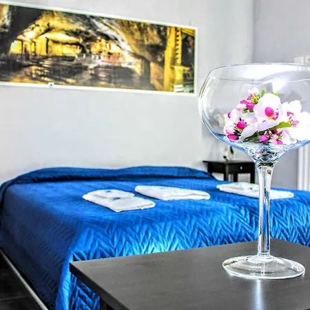 Rooms Gli Arcangeli 2 - Affitti Brevi Italia-2